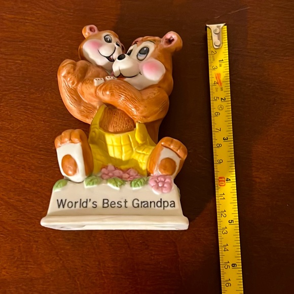 World’s Best Grandpa Ceramic Figurine. Made in Taiwan. - Picture 8 of 8